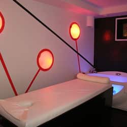 Turkish bath/hammam, body treatments, facials