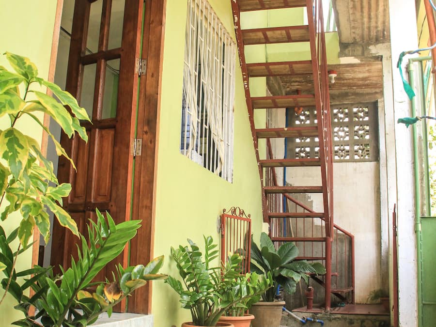 Pintu masuk interior