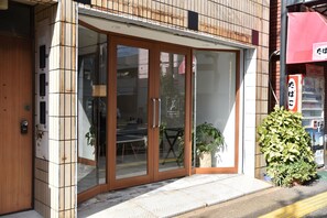 مدخل المنشأة