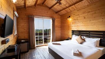 Wooden Cottage | Blick auf die Anlage