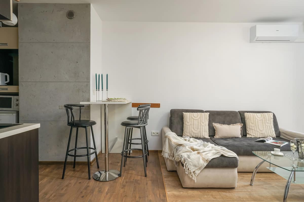 Economy Apartment (Pure Rental G0814)