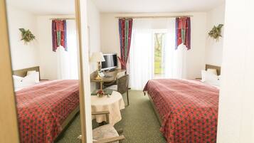 Double or Twin Room | Premium bedding, minibar, in-room safe, desk