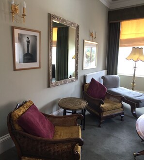 Smart TV, DVD player - Foresters (Stirling)