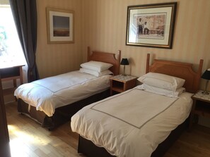 Appartamento, 4 camere da letto | 4 camere, ferro/asse da stiro, culle/letti per bambini (gratuiti)
