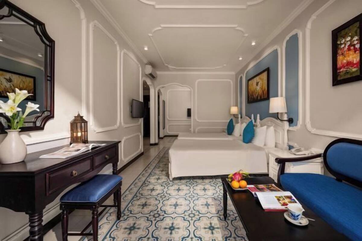 Down duvets, minibar, in-room safe, desk