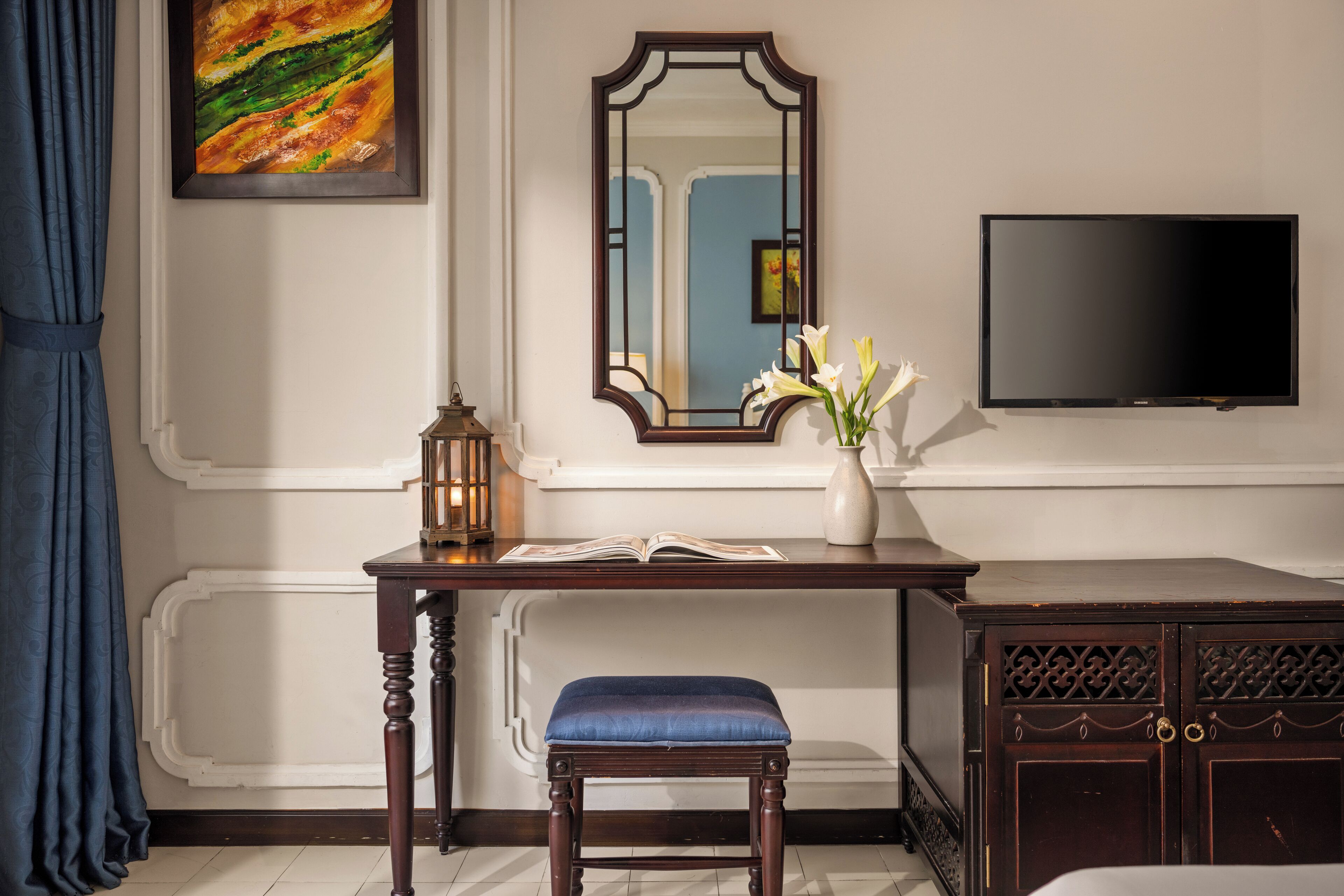 family suite, 2 bedrooms, bathtub | 1 bedroom, down duvets, minibar, in-room safe