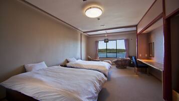 Twin Room | In-room safe, free WiFi, bed sheets