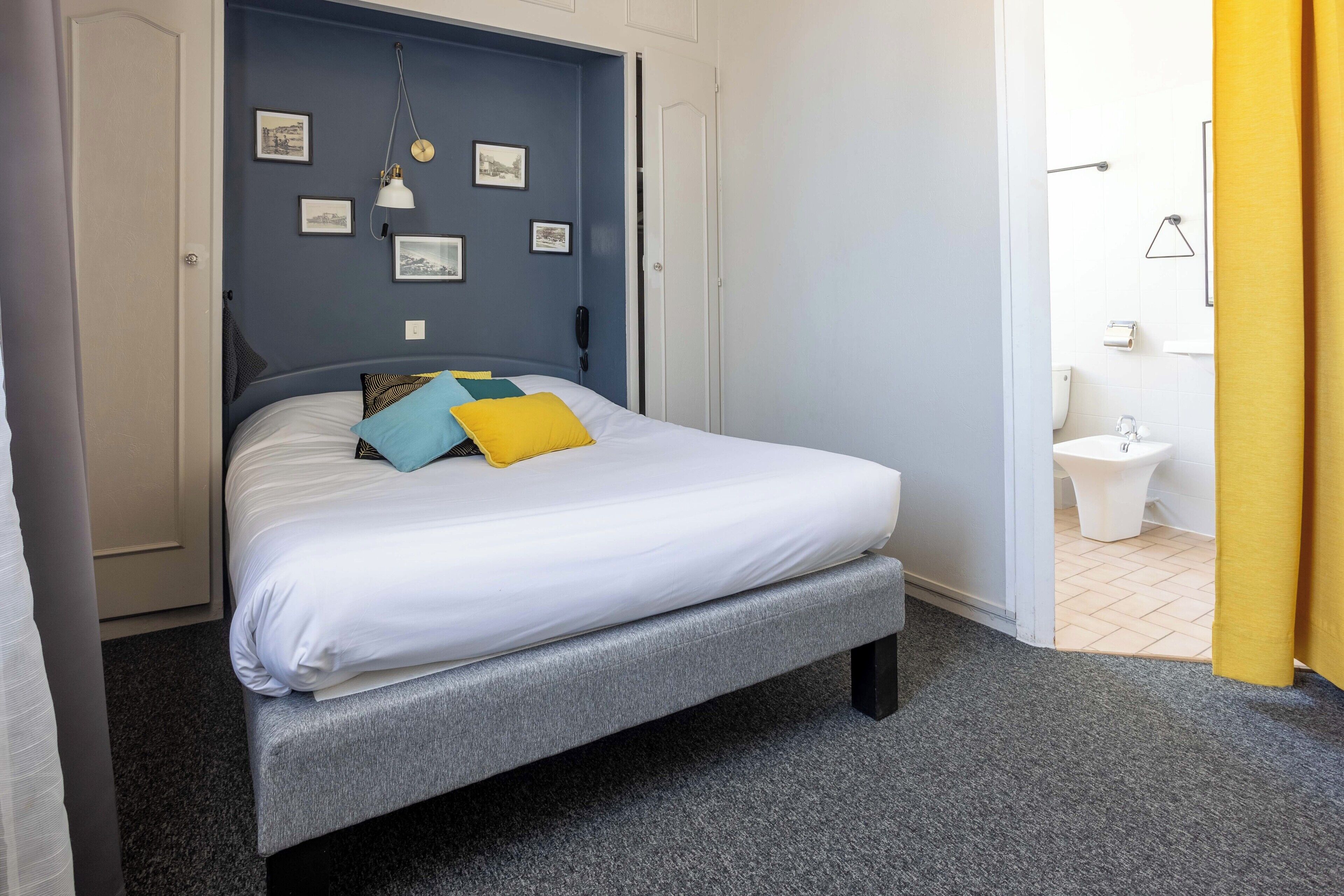 family suite | individually decorated, individually furnished, desk, blackout curtains