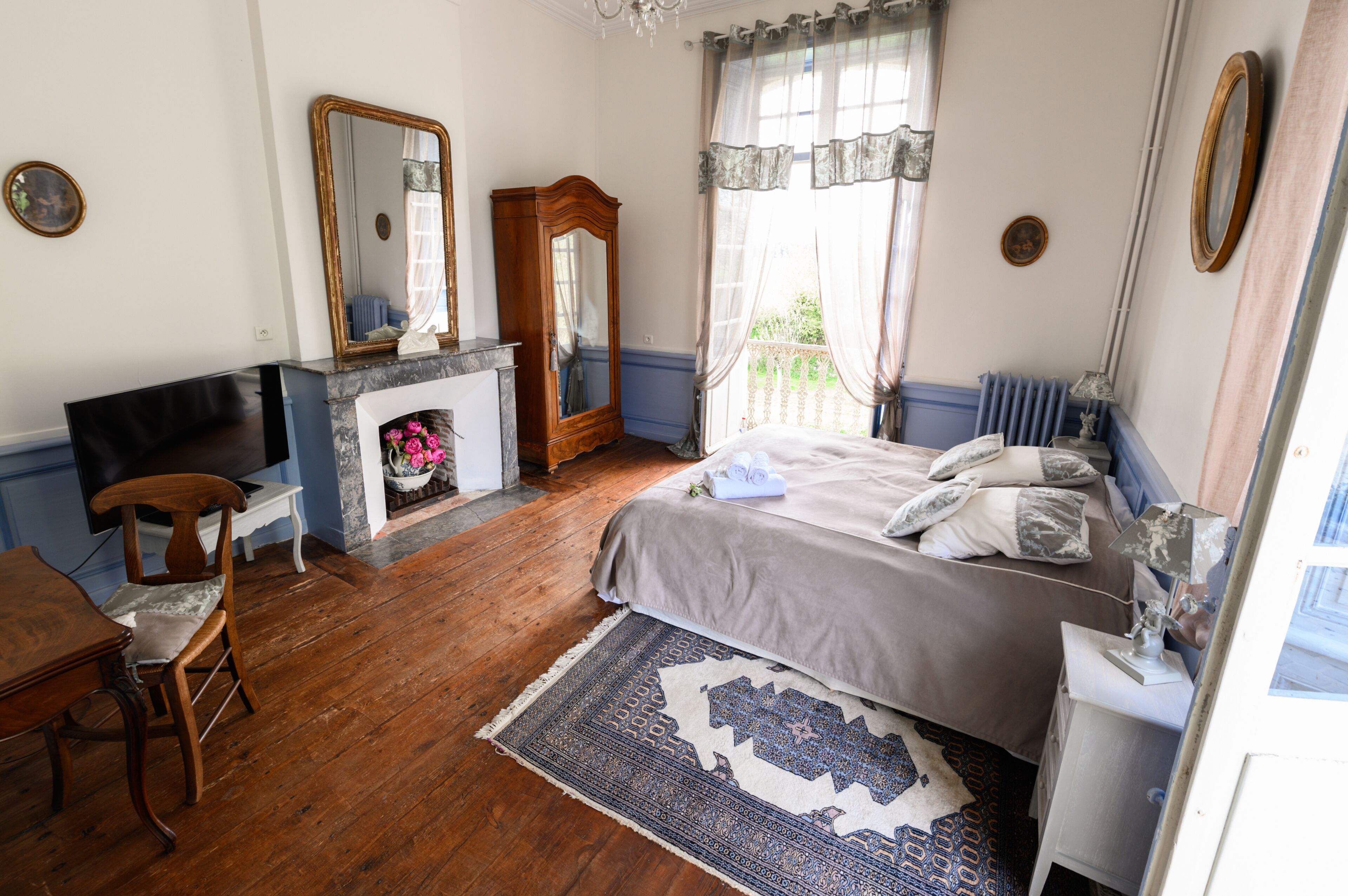 junior room | iron/ironing board, free wifi, bed sheets