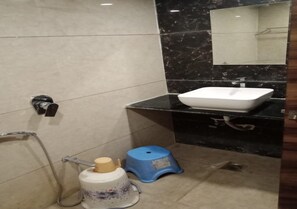 Shower, towels