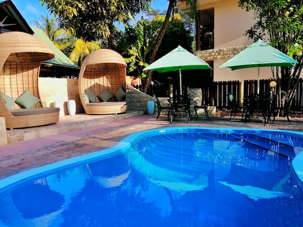 Outdoor pool, pool loungers