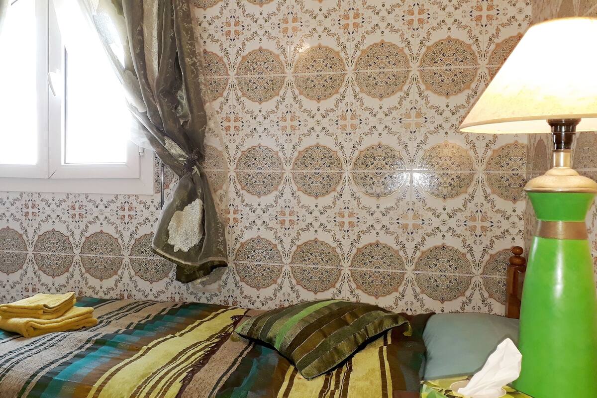 Premium bedding, soundproofing, bed sheets