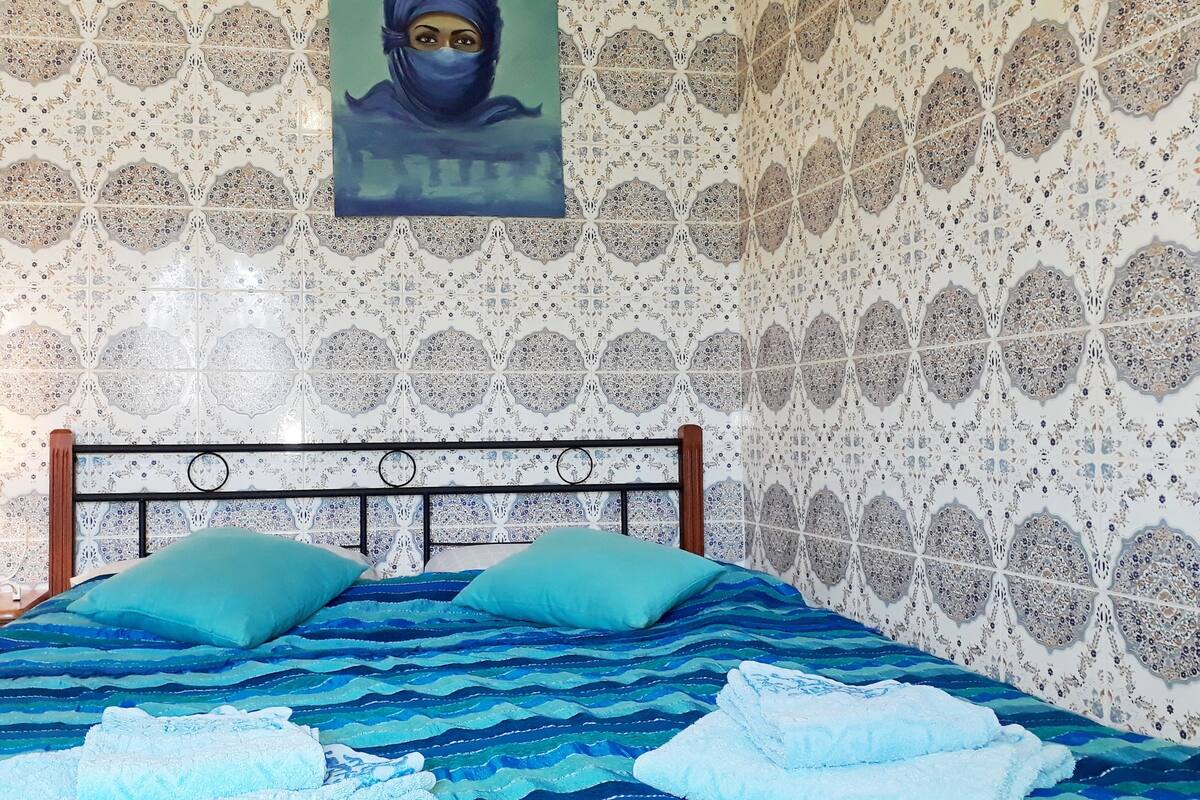 Premium bedding, soundproofing, bed sheets