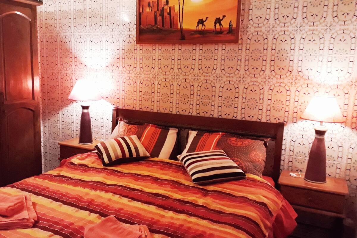 Premium bedding, soundproofing, bed sheets