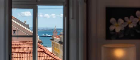 Apartemen, 3 kamar tidur | Pemandangan perairan