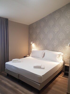 Minibar, lits bébé (gratuits), Wi-Fi gratuit, draps fournis