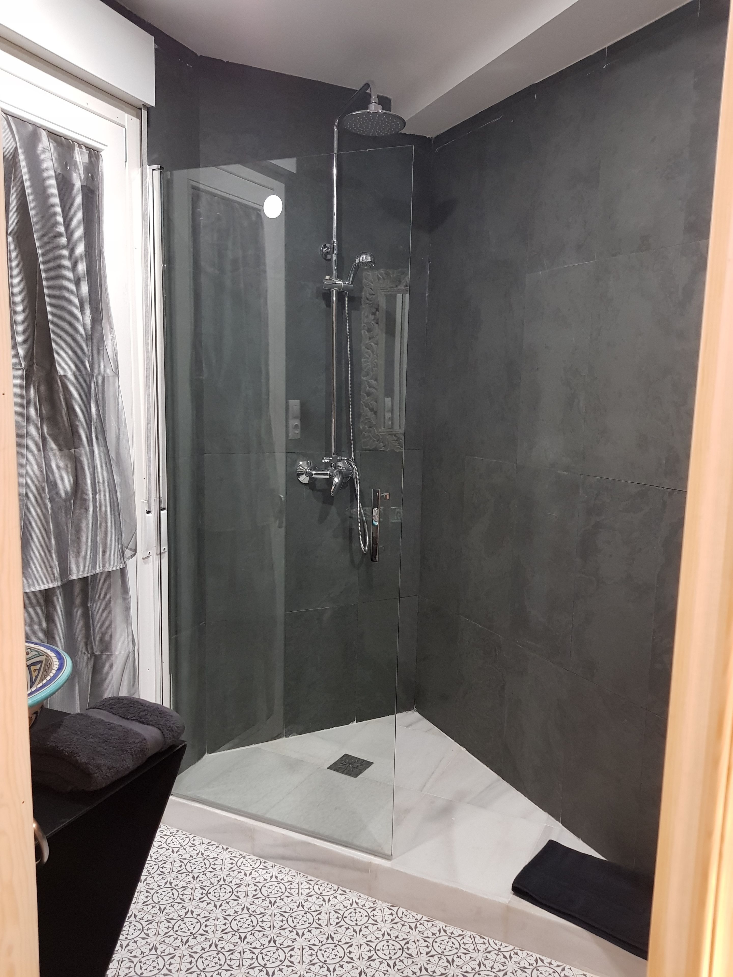 superior double room (lavanda) | bathroom | free toiletries, hair dryer, dressing gowns, slippers