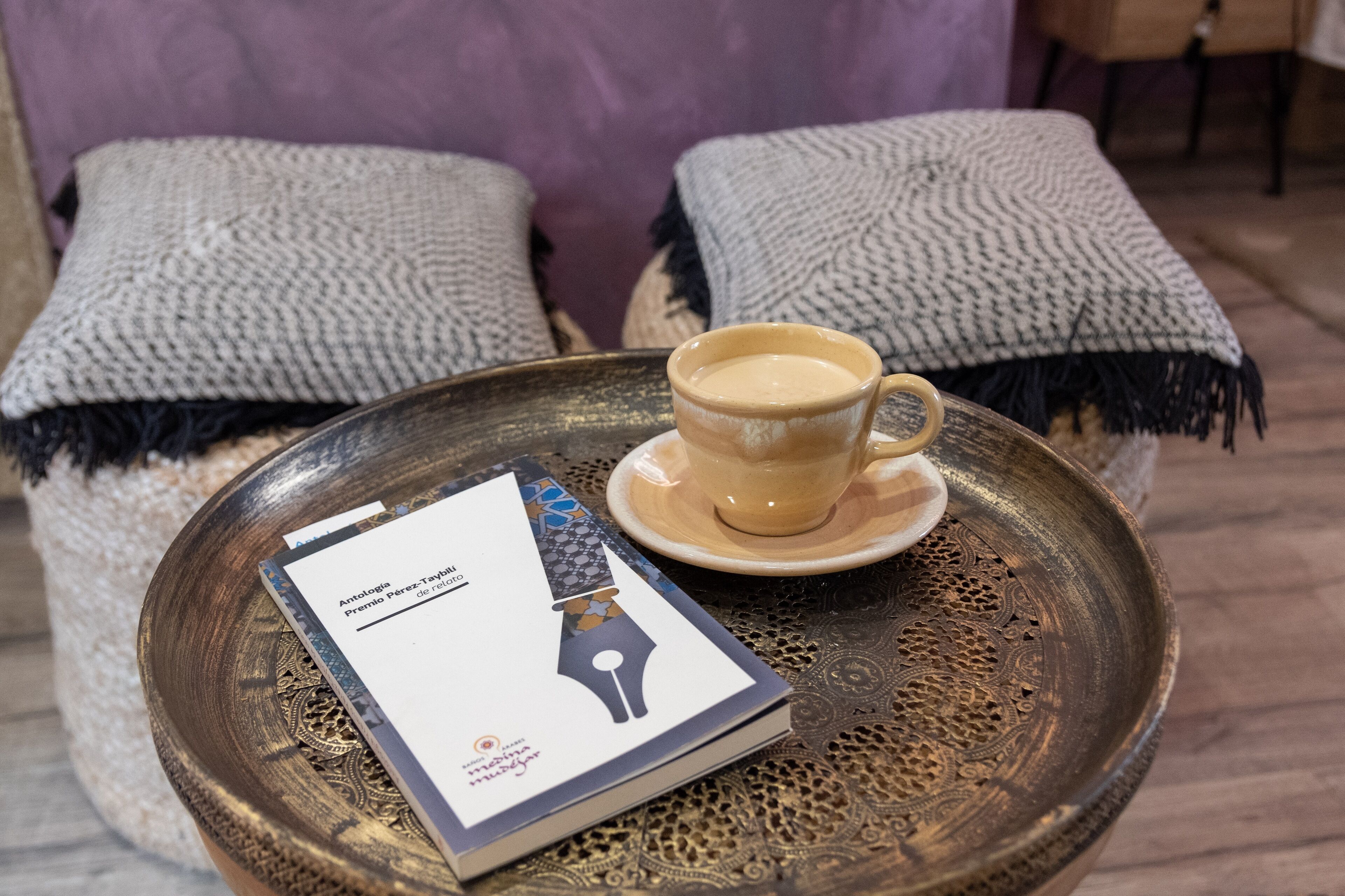 deluxe double room | coffee and/or coffee maker