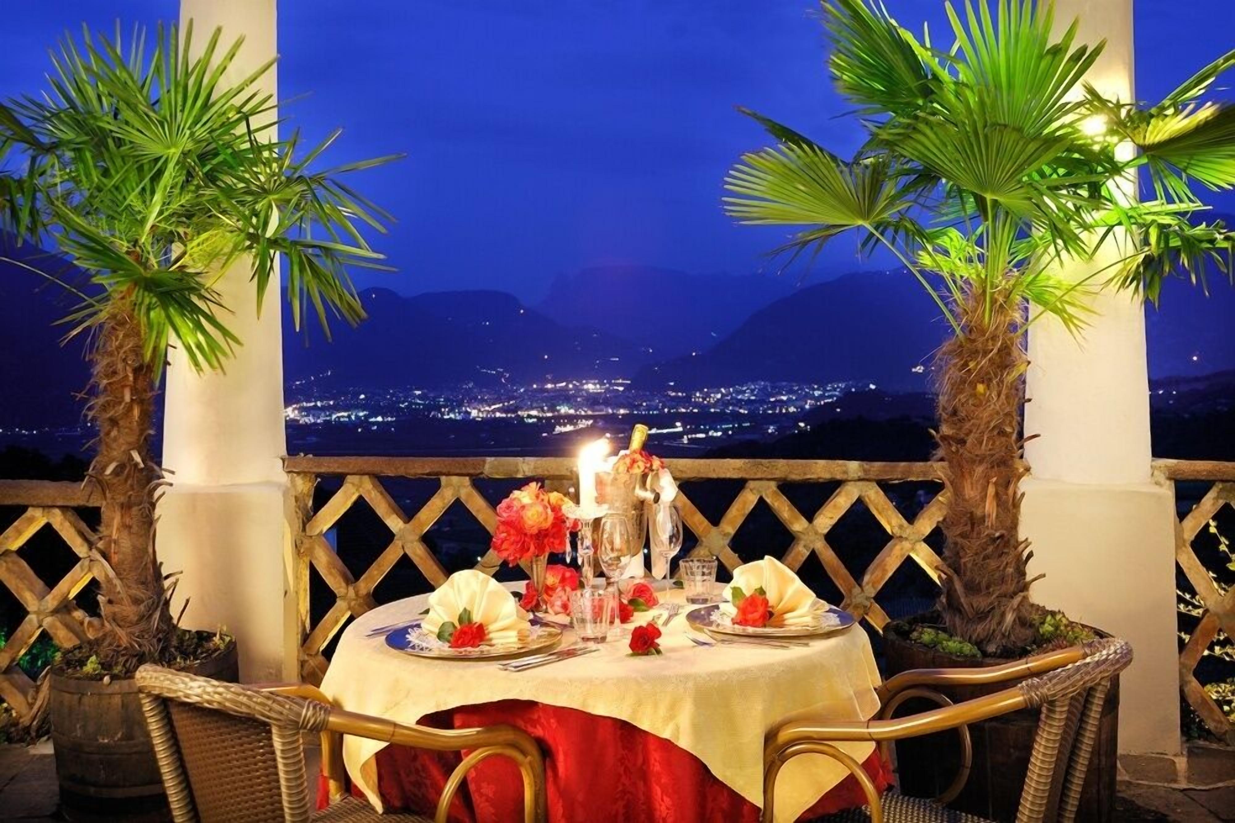 Lounas ja illallinen, paikallinen keittiö