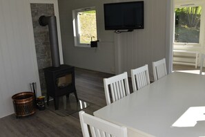 Villa Panoramique, 5 chambres | Restauration dans la chambre