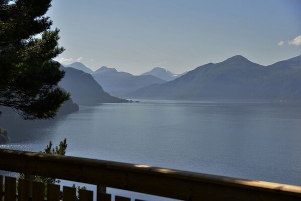 الإطلالة من المنشأة