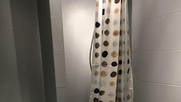 Triple Room | Bathroom | Hair dryer, towels - Hotel Restaurant La Source (Allos)