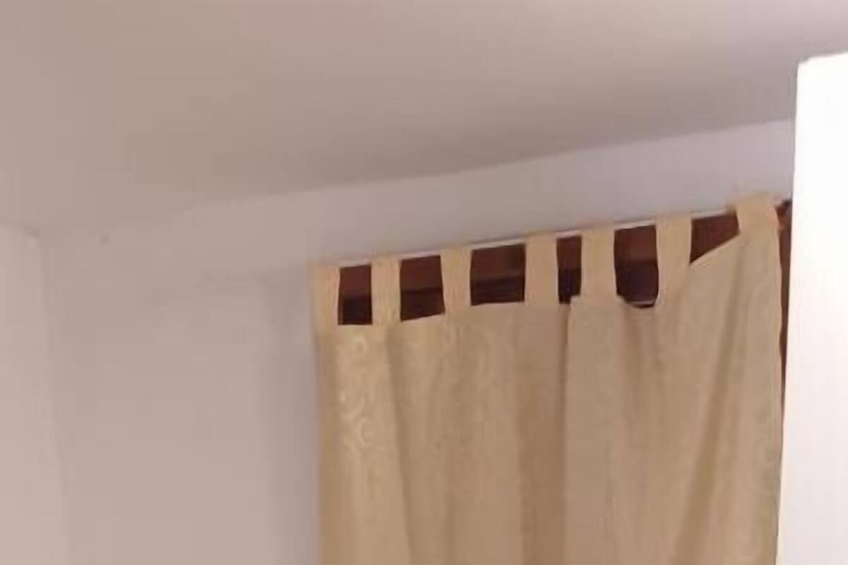 Bungalow, 2 chambres, coin cuisine | 1 chambre, coffres-forts dans les chambres