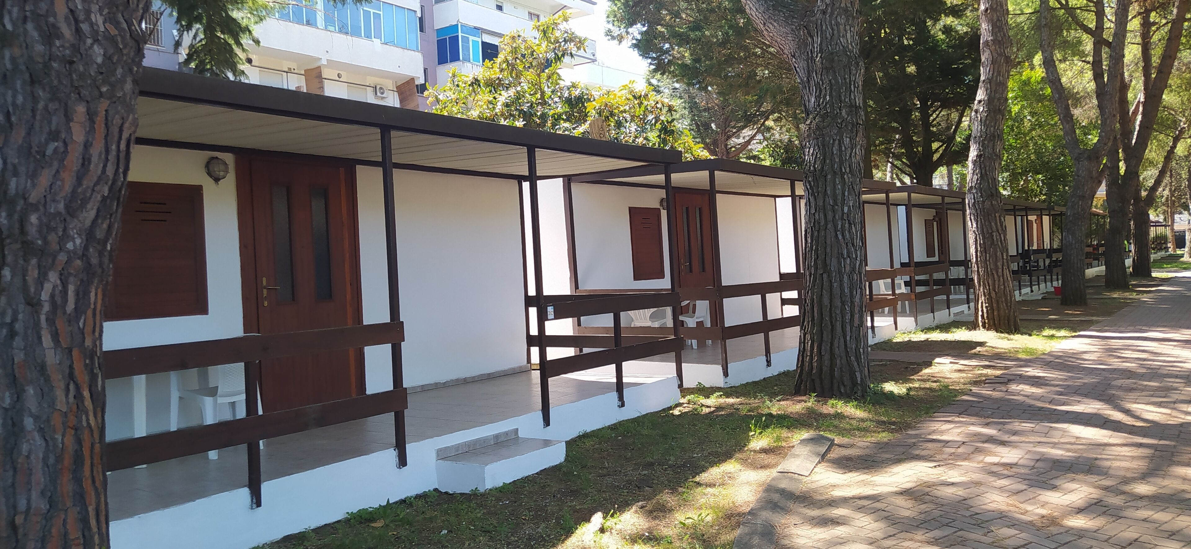 Standard Bungalow, 1 Bedroom, Kitchenette | 1 bedroom, in-room safe