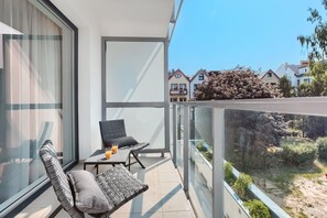 Deluxe Studio (Marii Ludwiki 5) | Balcony - City Apartments - Marii Ludwiki (Koszalin)