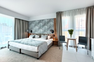 Deluxe Studio (Marii Ludwiki 7) | Individually decorated, individually furnished, iron/ironing board