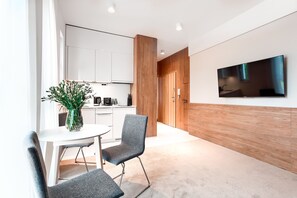 Appartement Deluxe (Marii Ludwiki 8) | Coin séjour | Télévision à écran plat