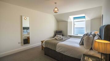 Superior Apartment, Balcony, Sea View (Apartment 2) | 15 bedrooms, premium bedding, individually decorated