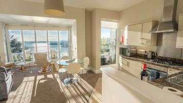 Panoramic Apartment, 1 Double Bed with Sofa bed, Sea View, Beachfront (Apartment 7)