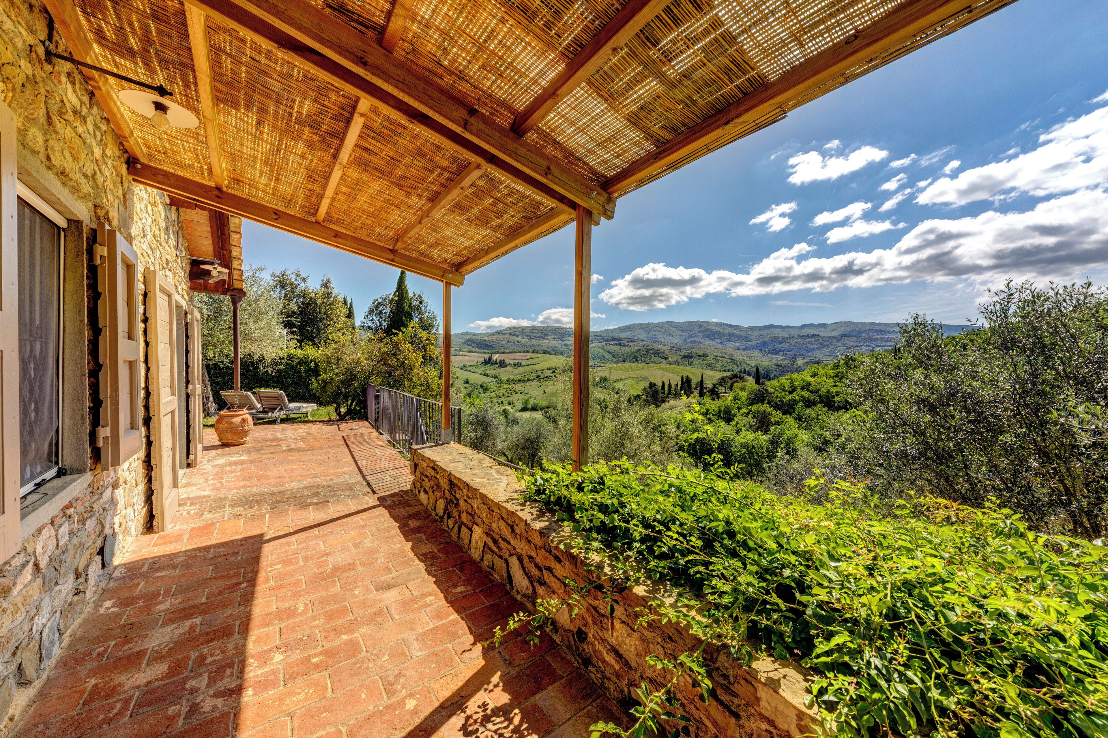 Departamento de luna de miel, vista al viñedo, en el área del patio | Ropa de cama de alta calidad y edredón 