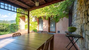Superior Apartment, 2 Bedrooms | Terrace/patio