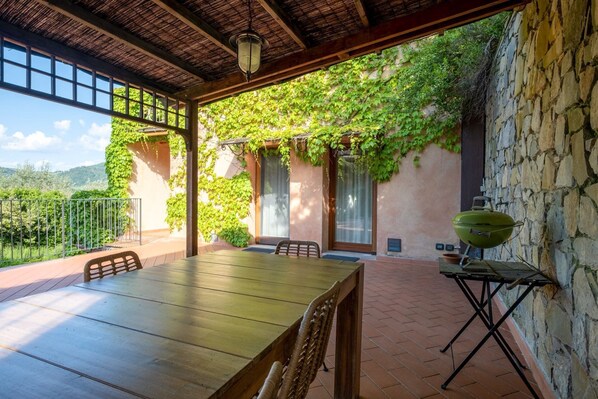 Superior Apartment, 2 Bedrooms | Teres/patio