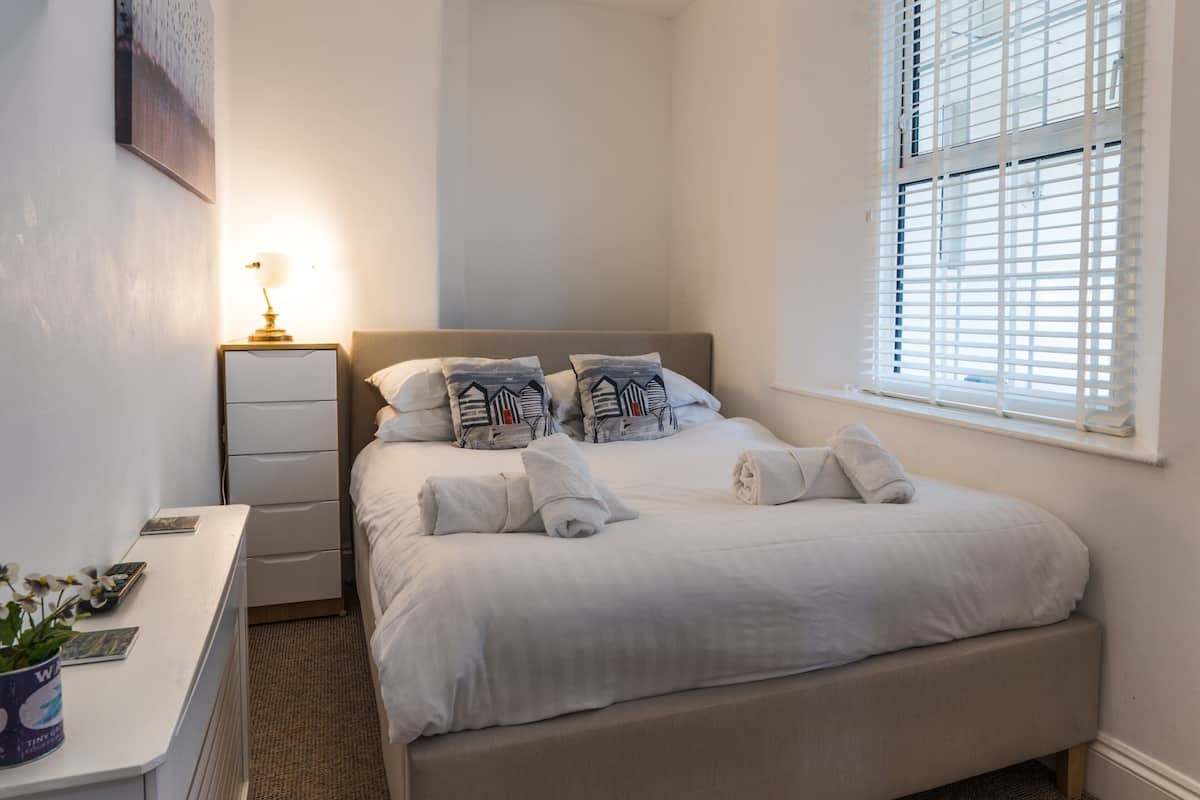Appartement « Premier », 1 grand lit et 1 canapé-lit, cuisine (Premier Apartment 13)