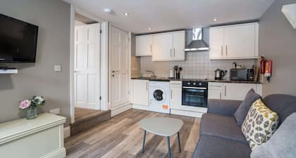 Trinity Mews