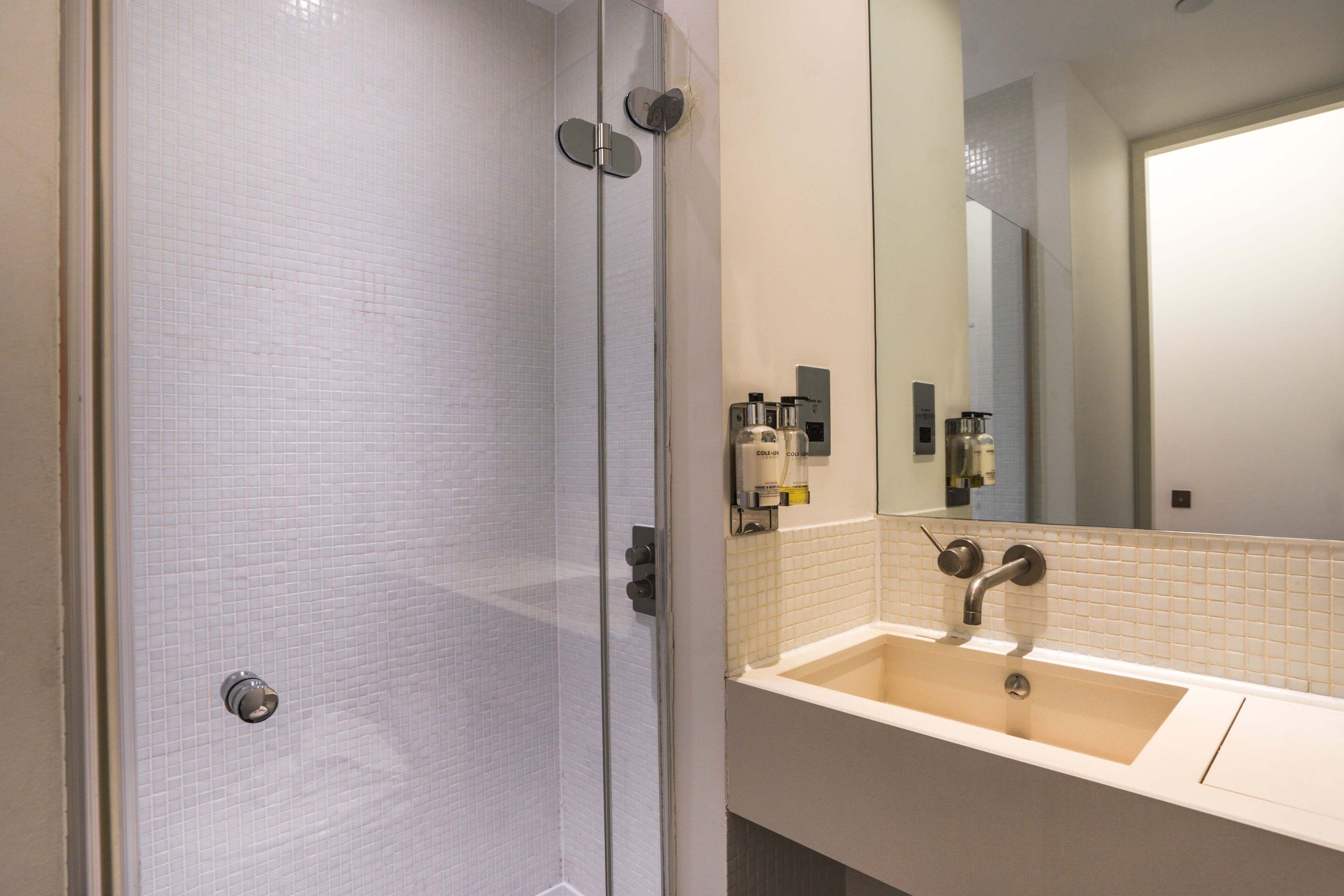 apartment, 1 double bed, kitchen (15 mills bakery) | bathroom | free toiletries, hair dryer, towels