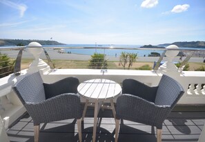 Literie de qualité supérieure, décoration personnalisée