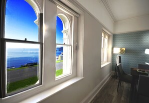 Appartement Panoramique, cuisine, vue mer (Sir Arthur Conan Doyle) | Vue sur la plage/l’océan