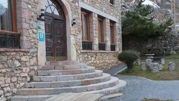 Entrée de l’hébergement