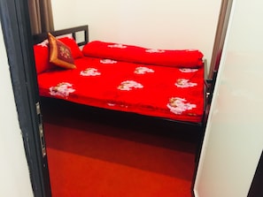 Chambre familiale | Bureau, accès au Wi-Fi (inclus)