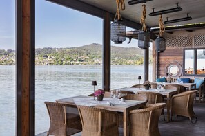 2 restaurants; breakfast, lunch and dinner served  - Hotel Linde (Maria Woerth)