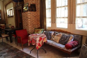 Lobby - Nana's Guesthouse (Sighnaghi)