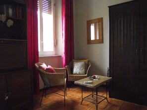 Grand Double Room | Living area - Camera con Vista B&B (Ancona)