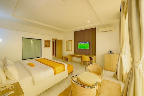 Maxbe Continental Hotel