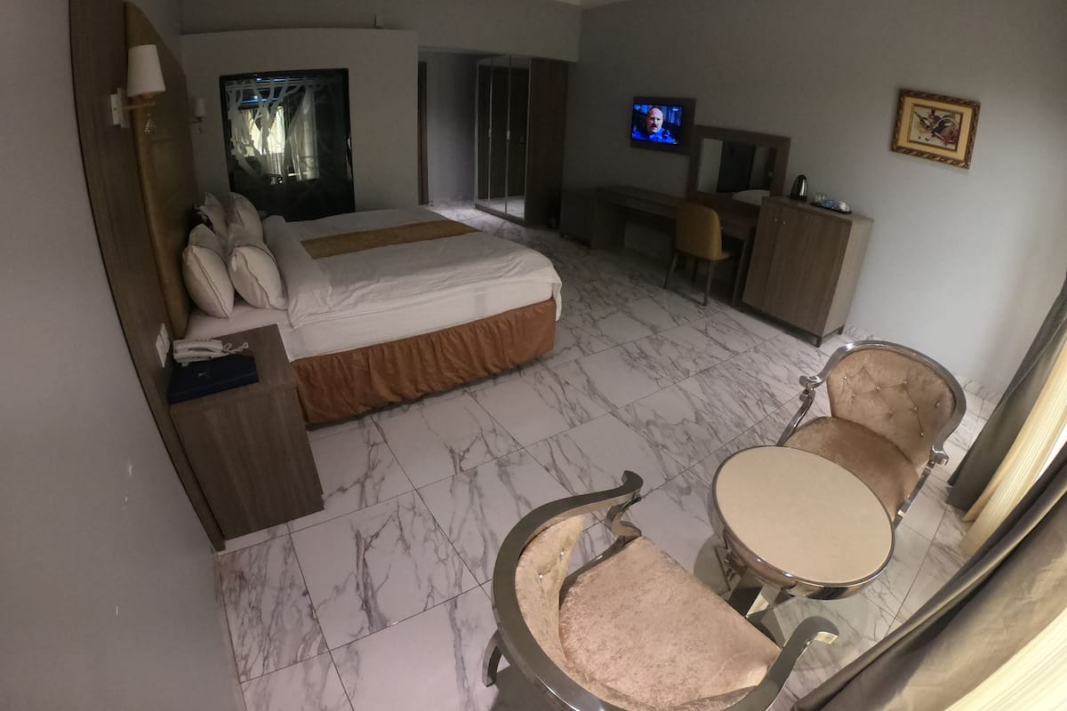 Executive tweepersoonskamer, uitzicht op stad | 1 slaapkamer, lakens van Egyptisch katoen, luxe beddengoed