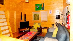2 bedrooms, Egyptian cotton sheets, premium bedding, blackout drapes - Severine Cottages and Lounge (Nairobi)