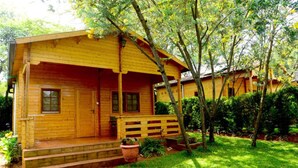 Front of property - Severine Cottages and Lounge (Nairobi)